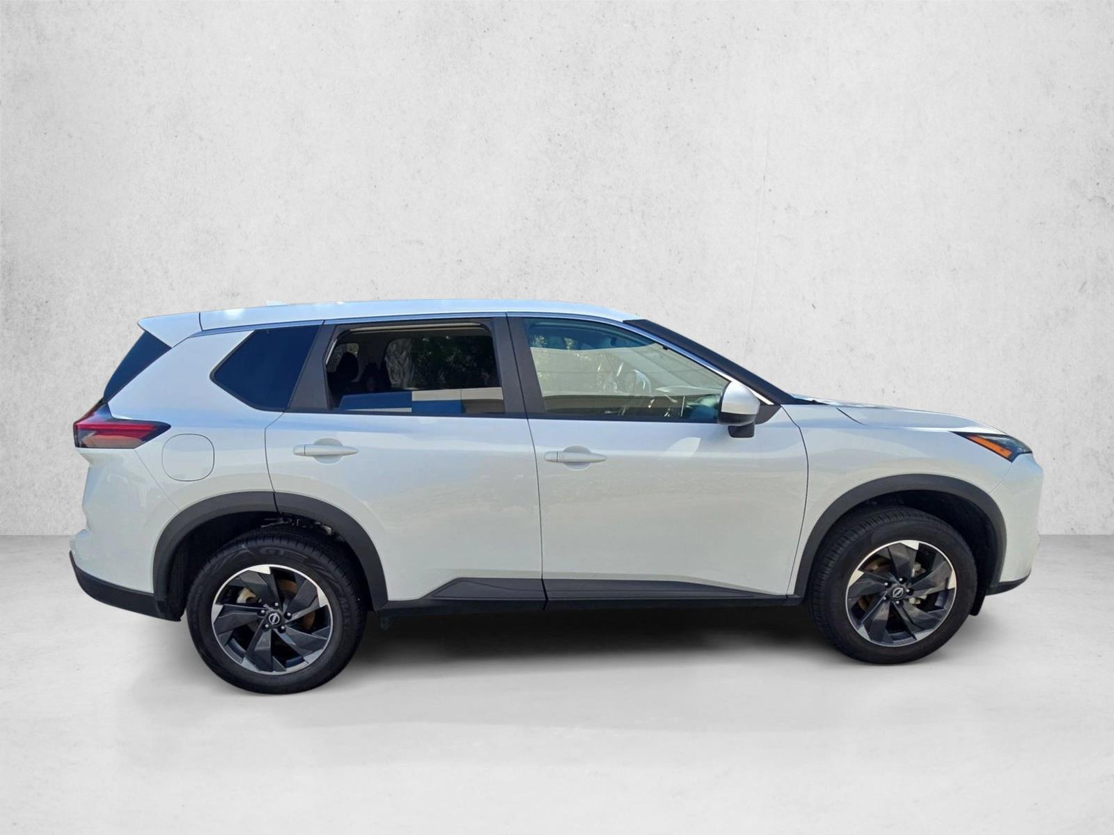 Used 2024 Nissan Rogue SV SUV