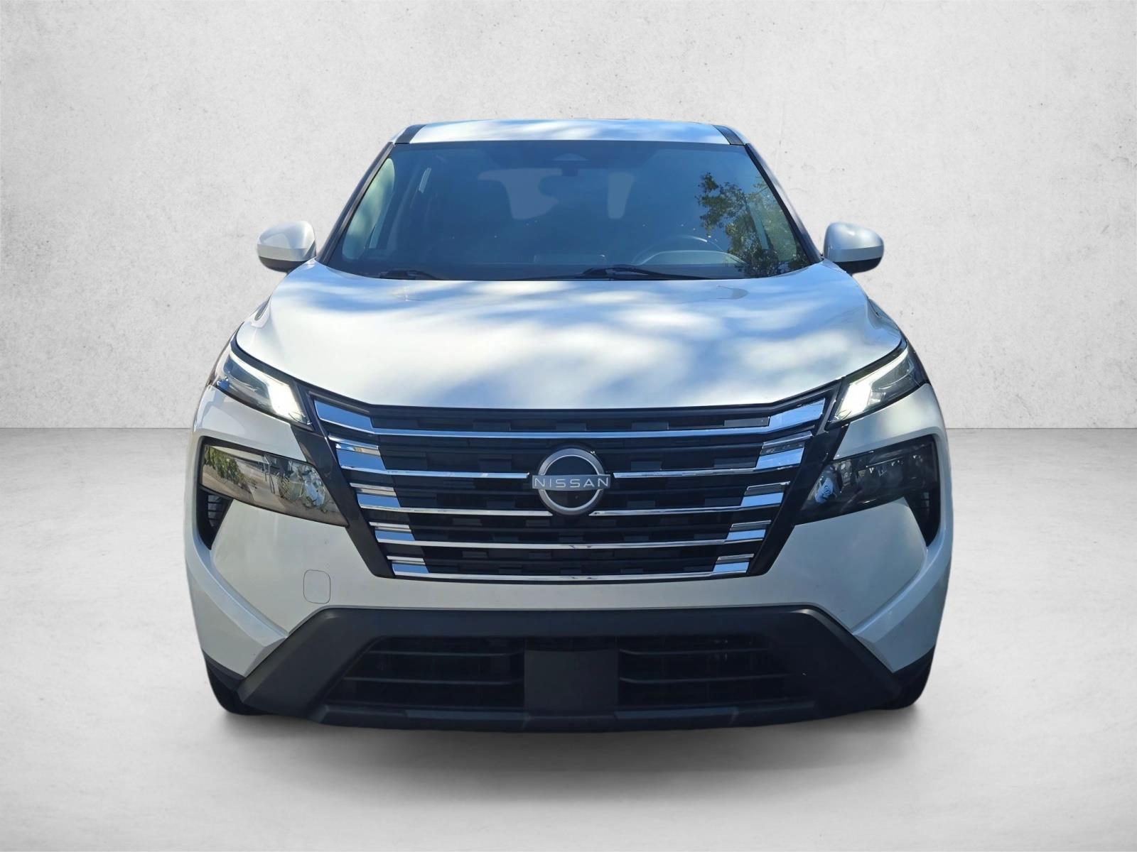 Used 2024 Nissan Rogue SV SUV