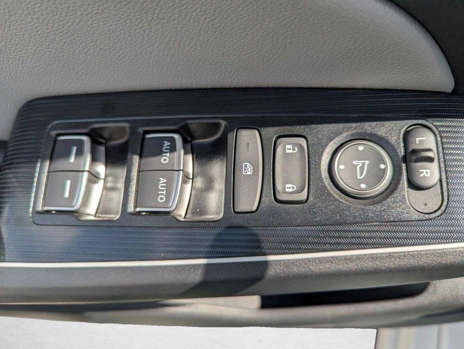 2026 Honda Civic Hatchback Sport Touring - Photo 10