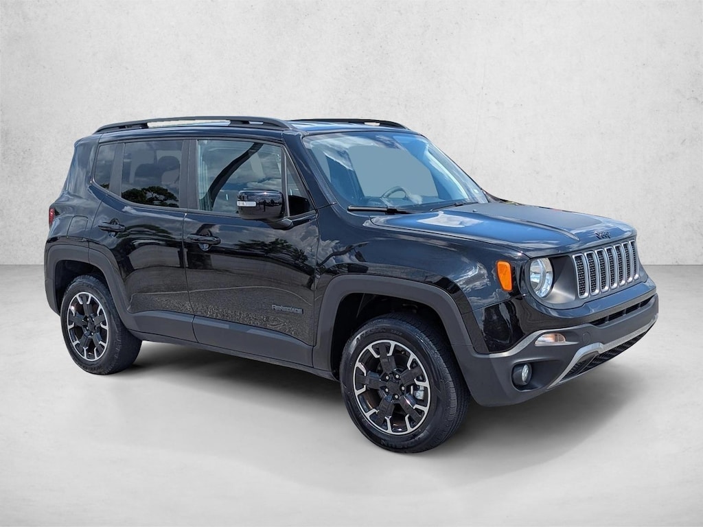 Used 2023 Jeep Renegade Latitude SUV