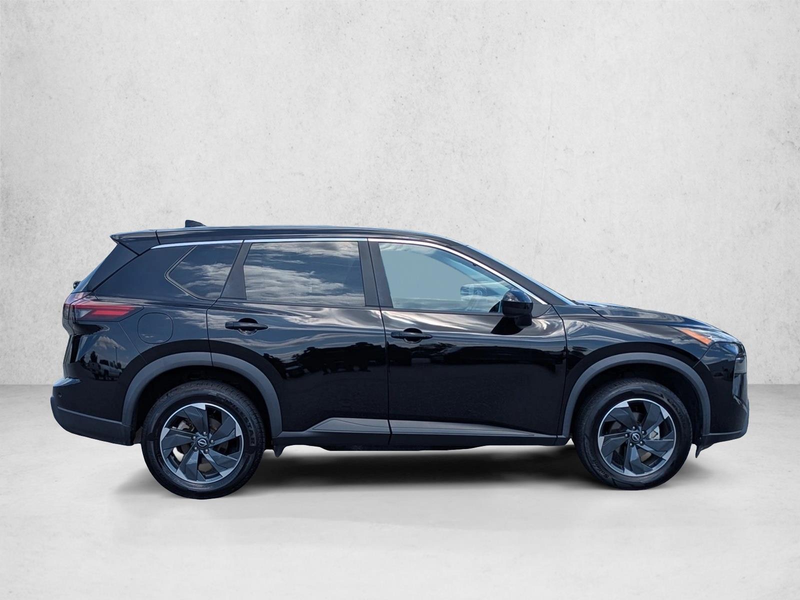 Used 2024 Nissan Rogue SV SUV