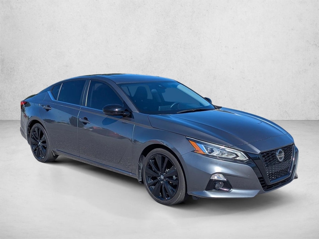 Used 2022 Nissan Altima 2.5 SR Sedan