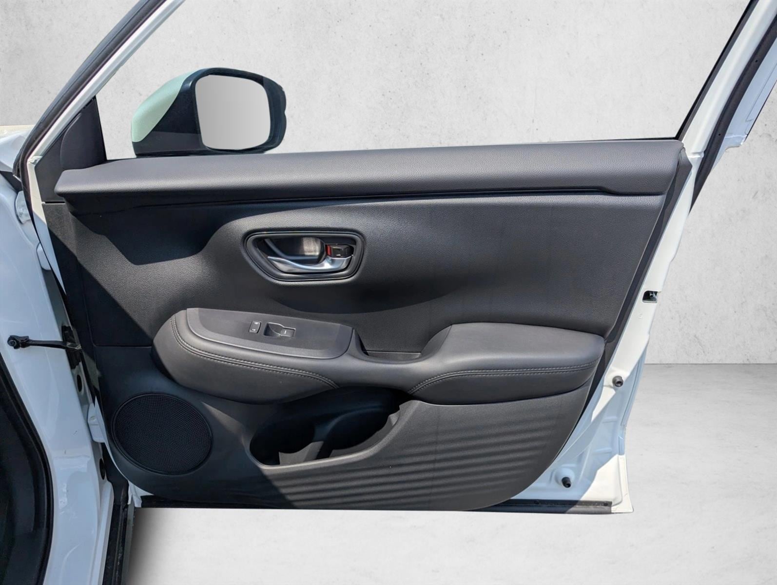2026 Honda HR-V LX - Photo 25