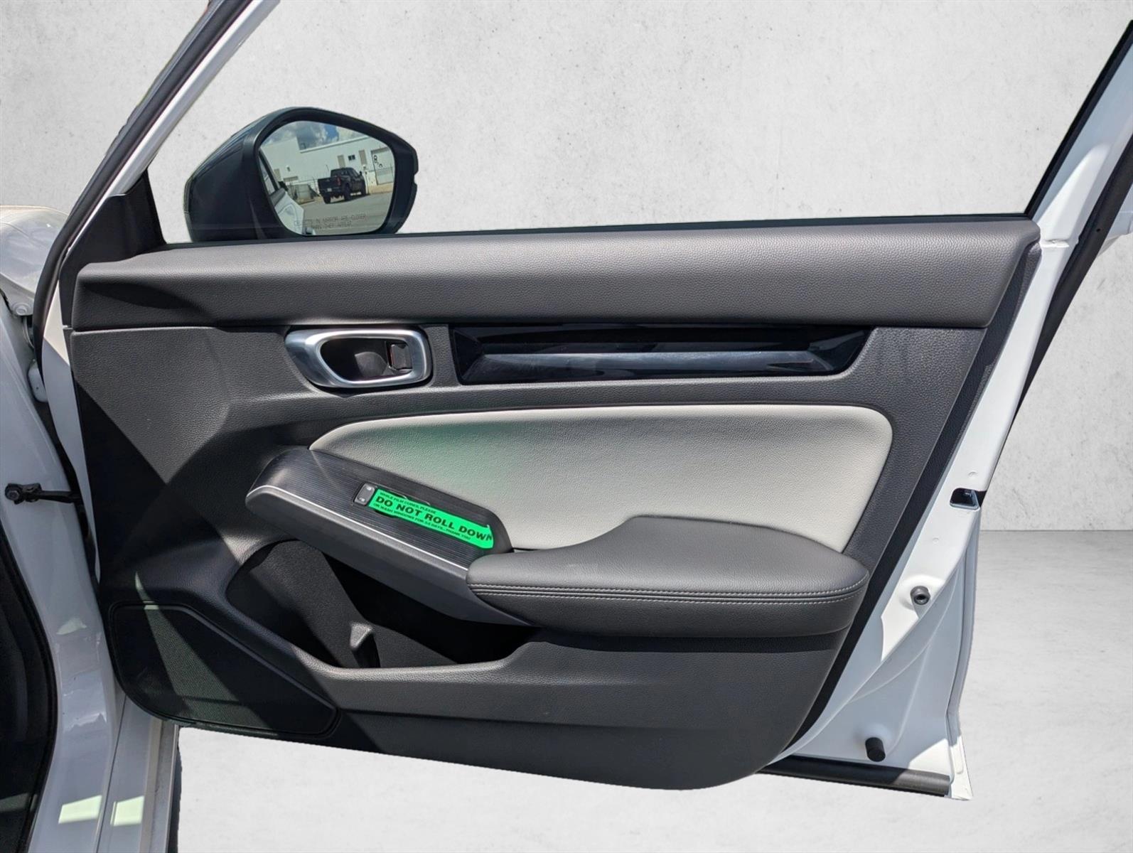 2026 Honda Civic Hatchback Sport Touring - Photo 26