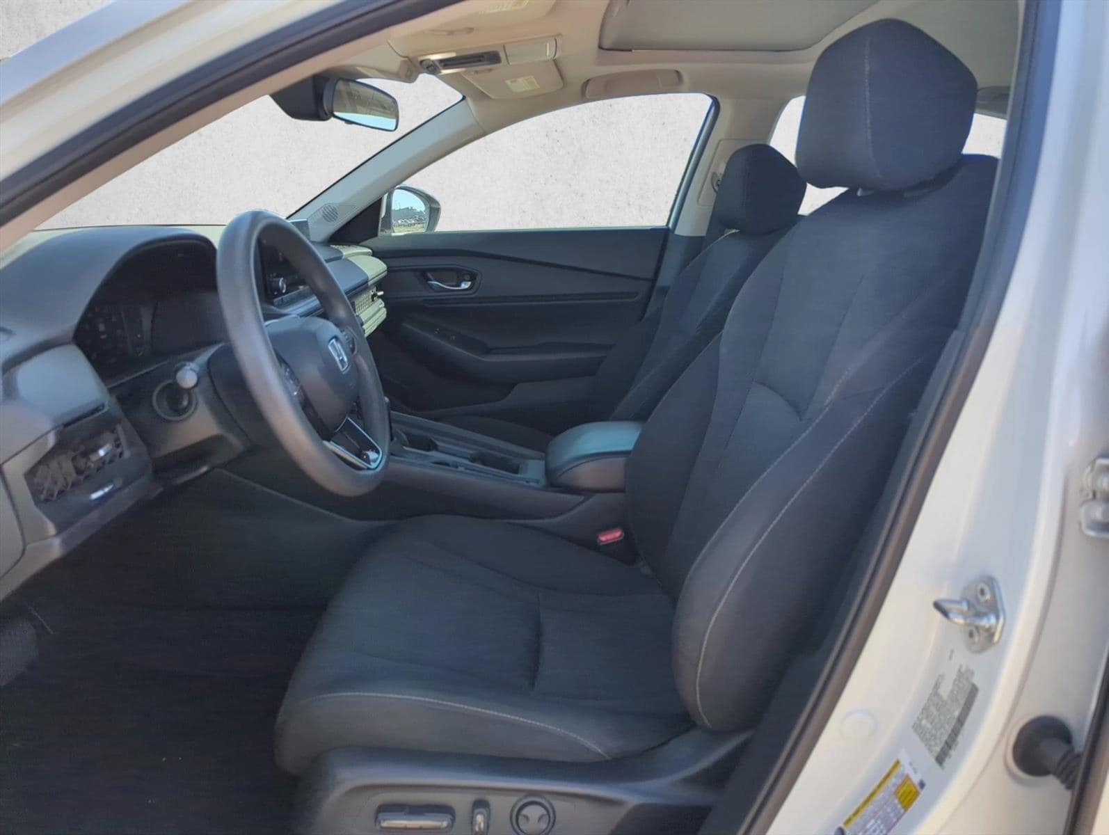 2023 Honda Accord EX - Photo 10