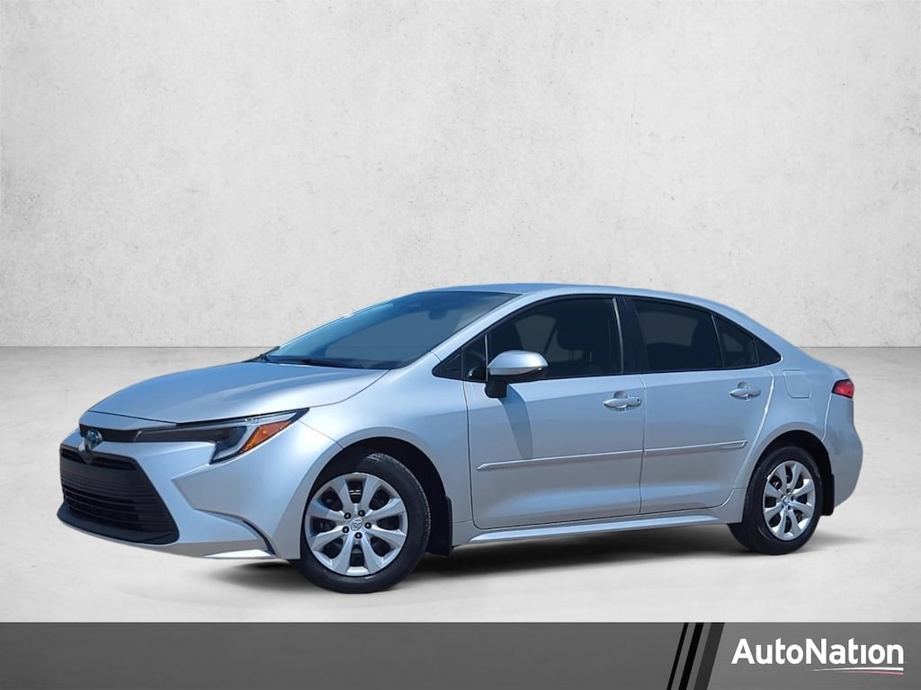 Used 2025 Toyota Corolla Hybrid LE Sedan