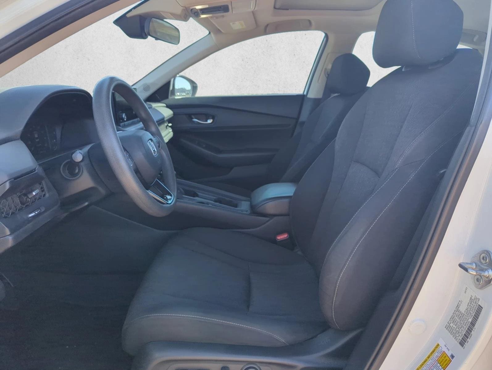 2023 Honda Accord EX - Photo 9