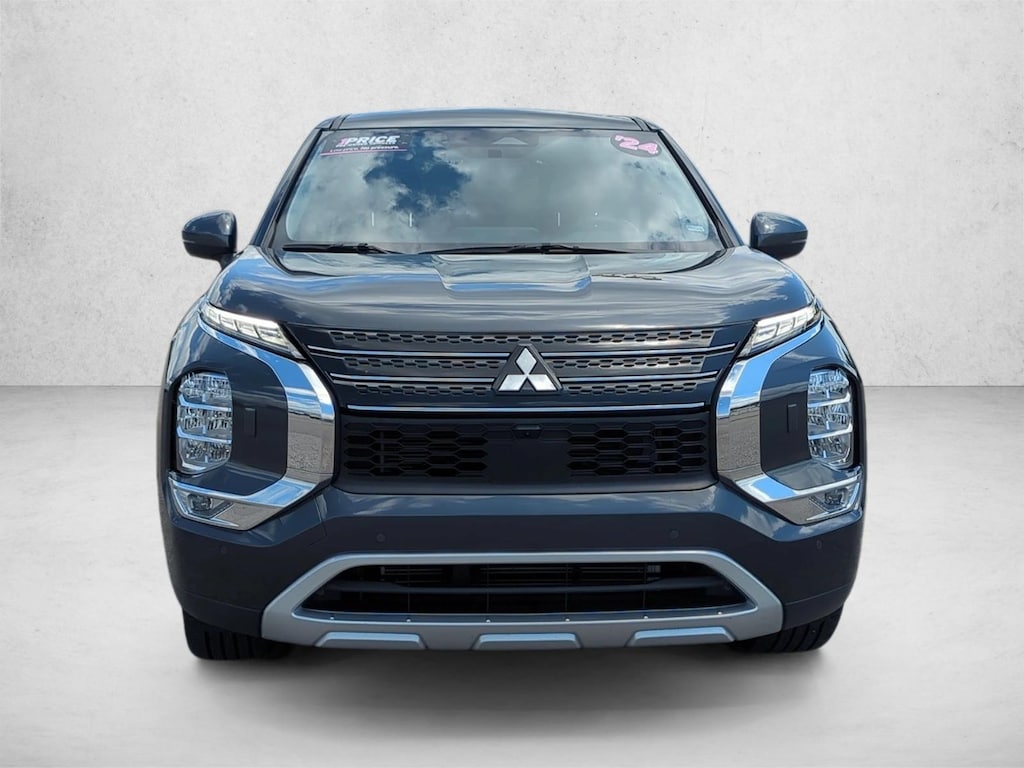Used 2024 Mitsubishi Outlander SE SUV