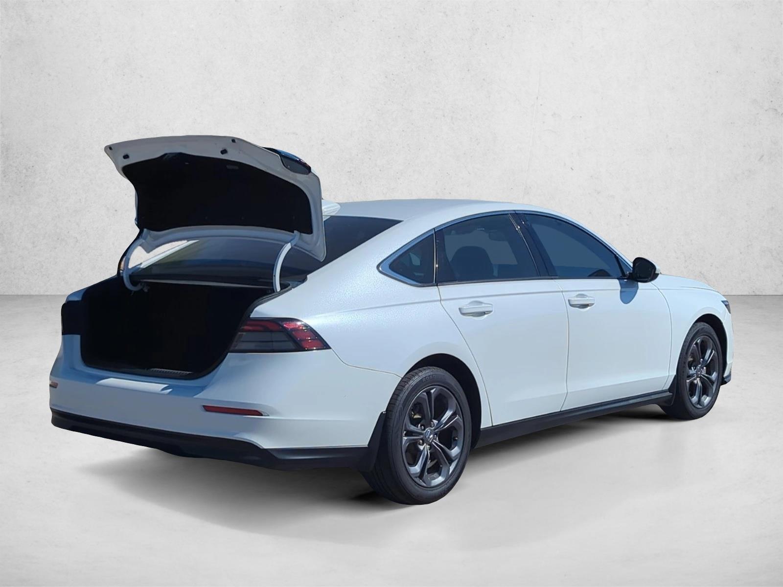 2023 Honda Accord EX - Photo 7