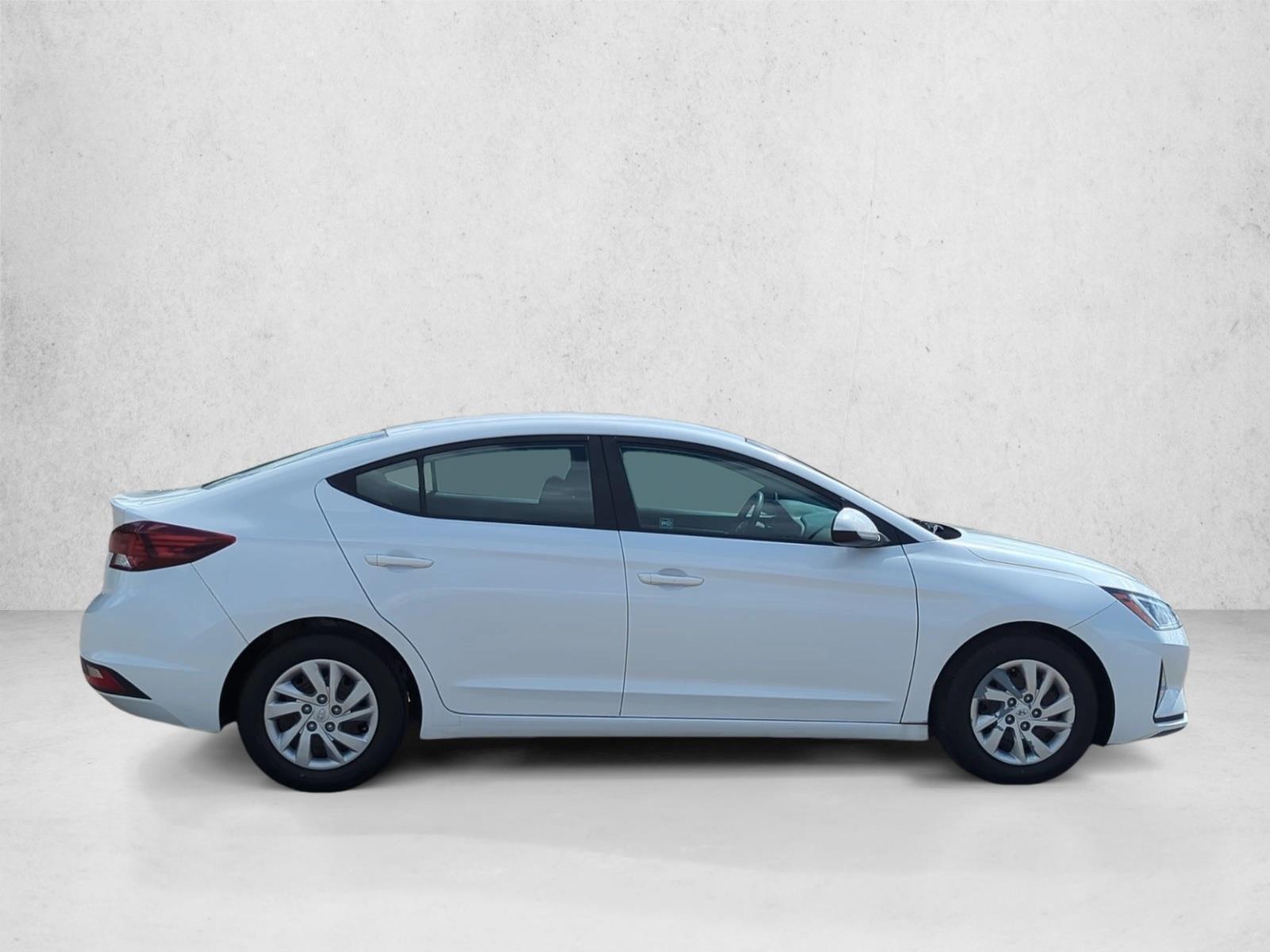 Used 2020 Hyundai Elantra SE Sedan