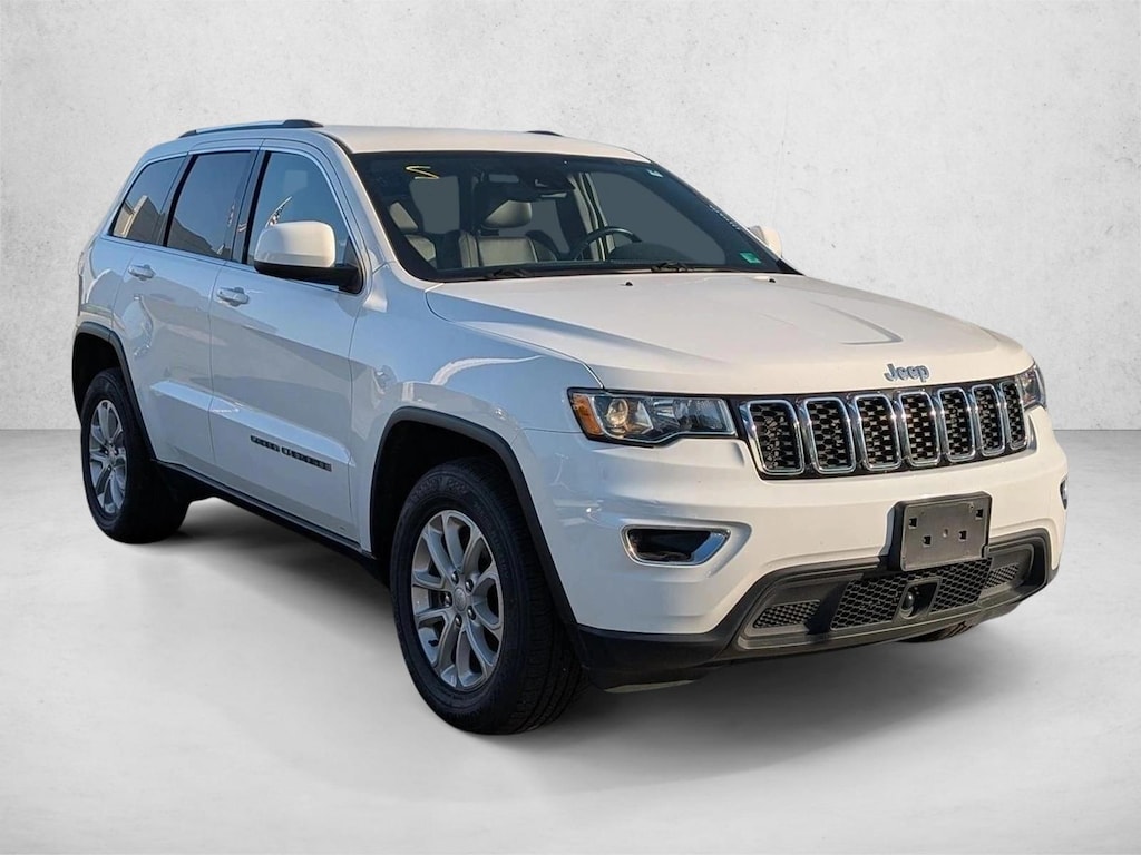 Used 2021 Jeep Grand Cherokee Laredo SUV