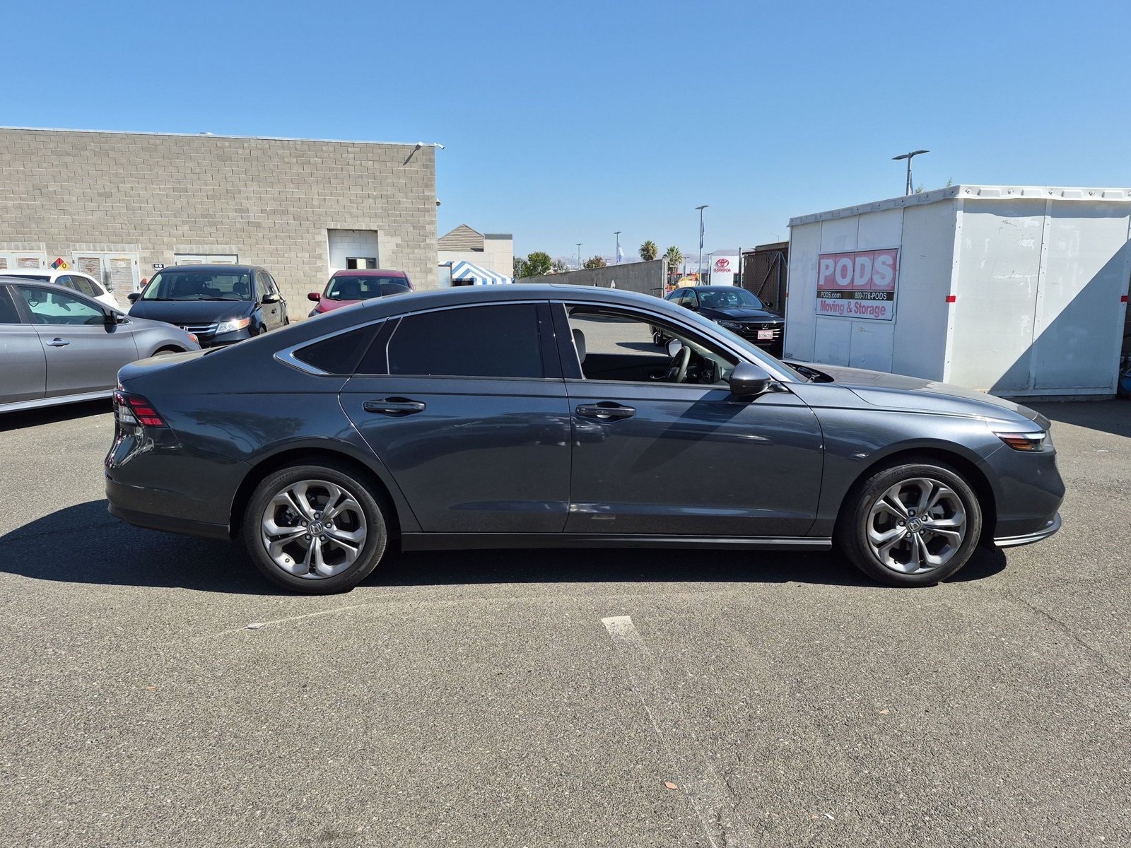 Used 2024 Honda Accord EX Sedan