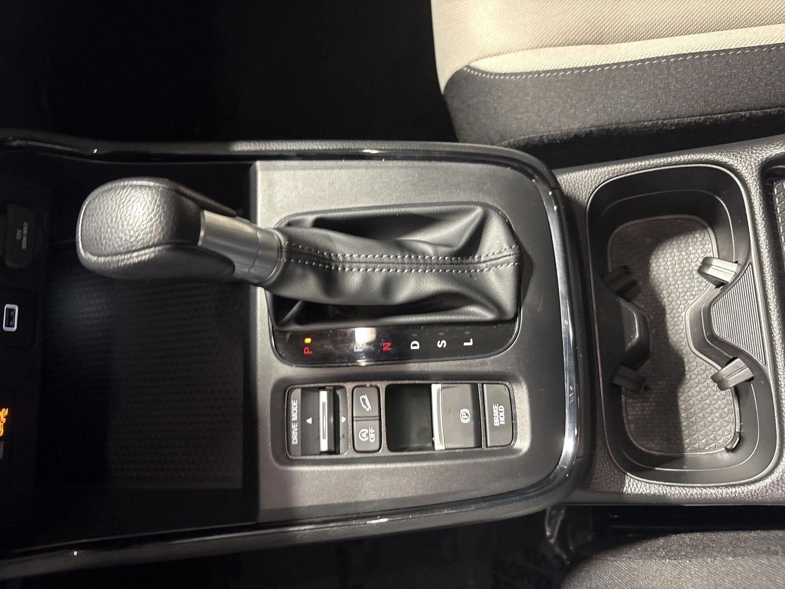 2024 Honda CR-V LX - Photo 15