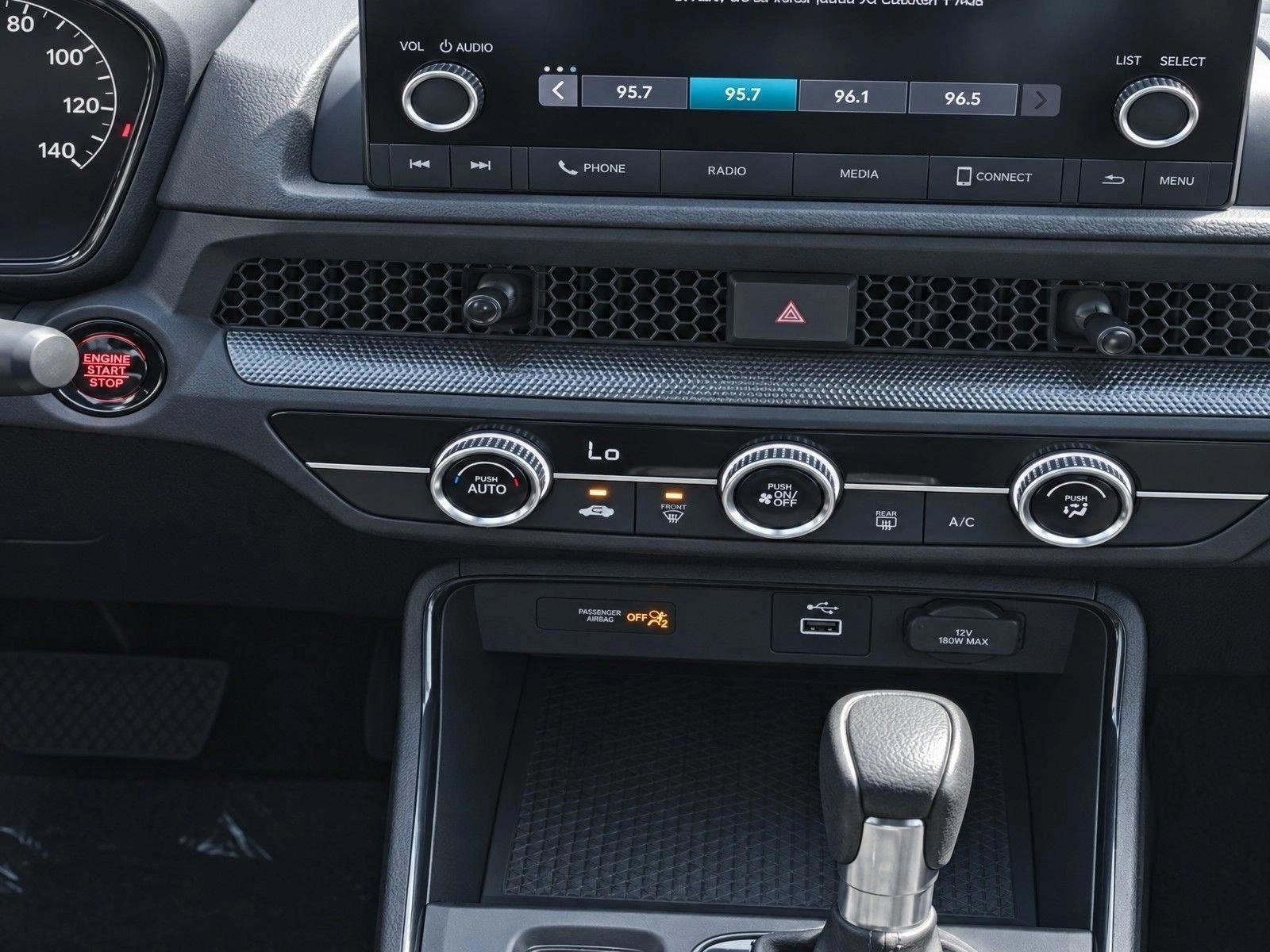 2025 Honda CR-V LX - Photo 19