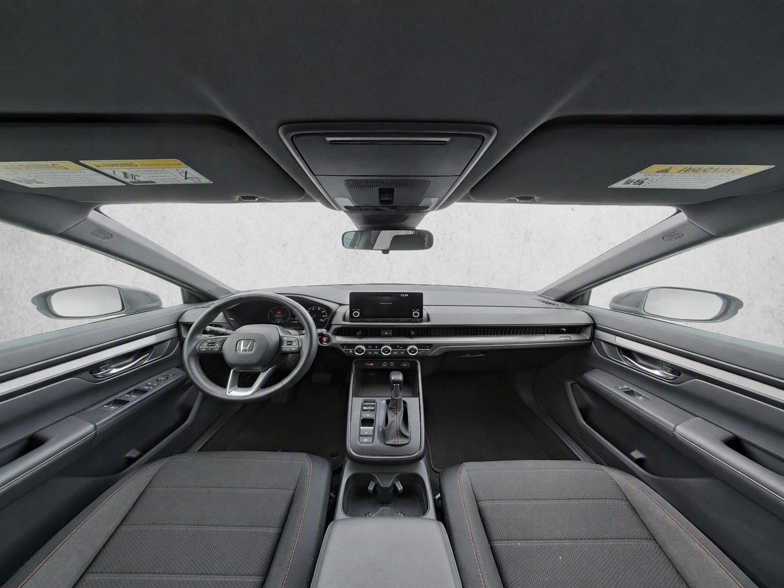 2025 Honda CR-V Sport - Photo 18