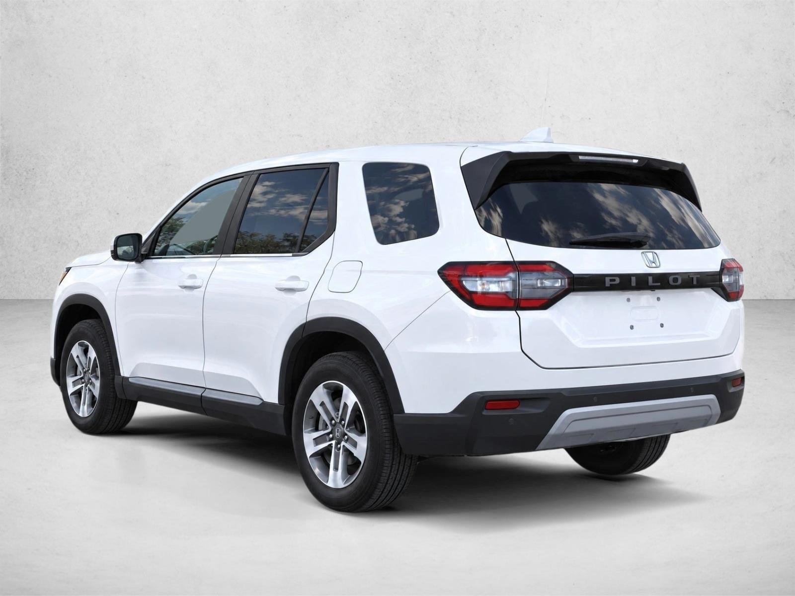 2025 Honda Pilot EX-L - Photo 5