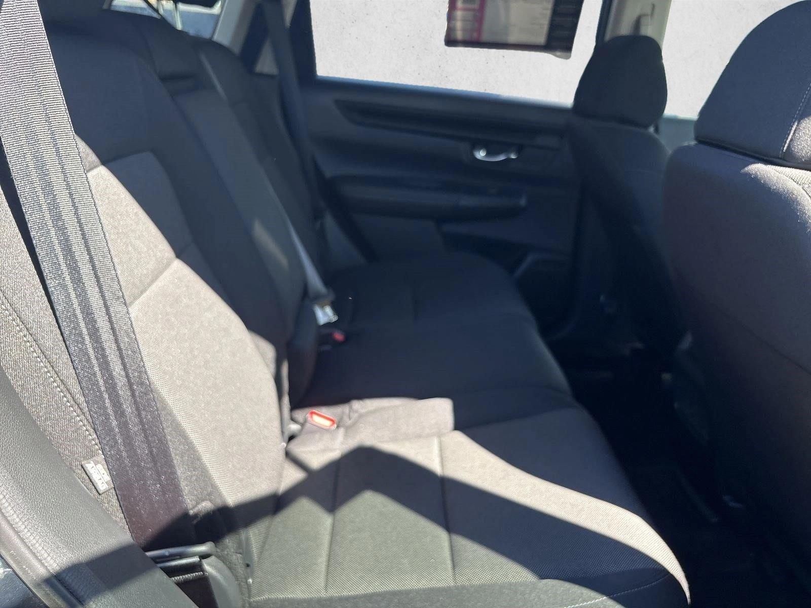 2025 Honda CR-V LX - Photo 17