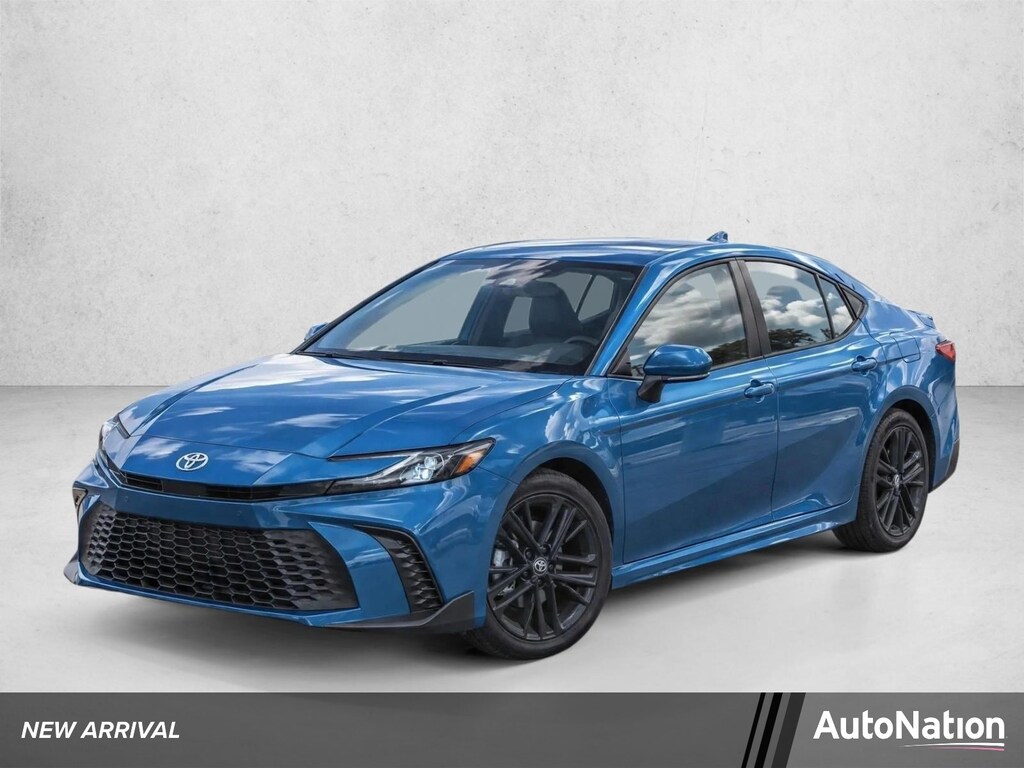 Used 2025 Toyota Camry SE Sedan