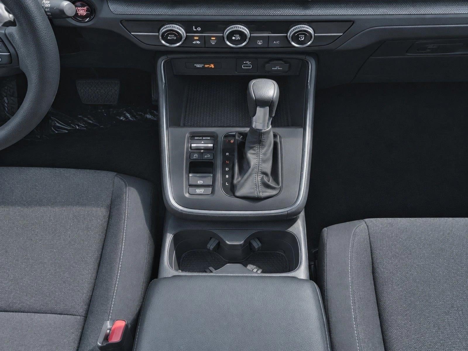 2025 Honda CR-V LX - Photo 23