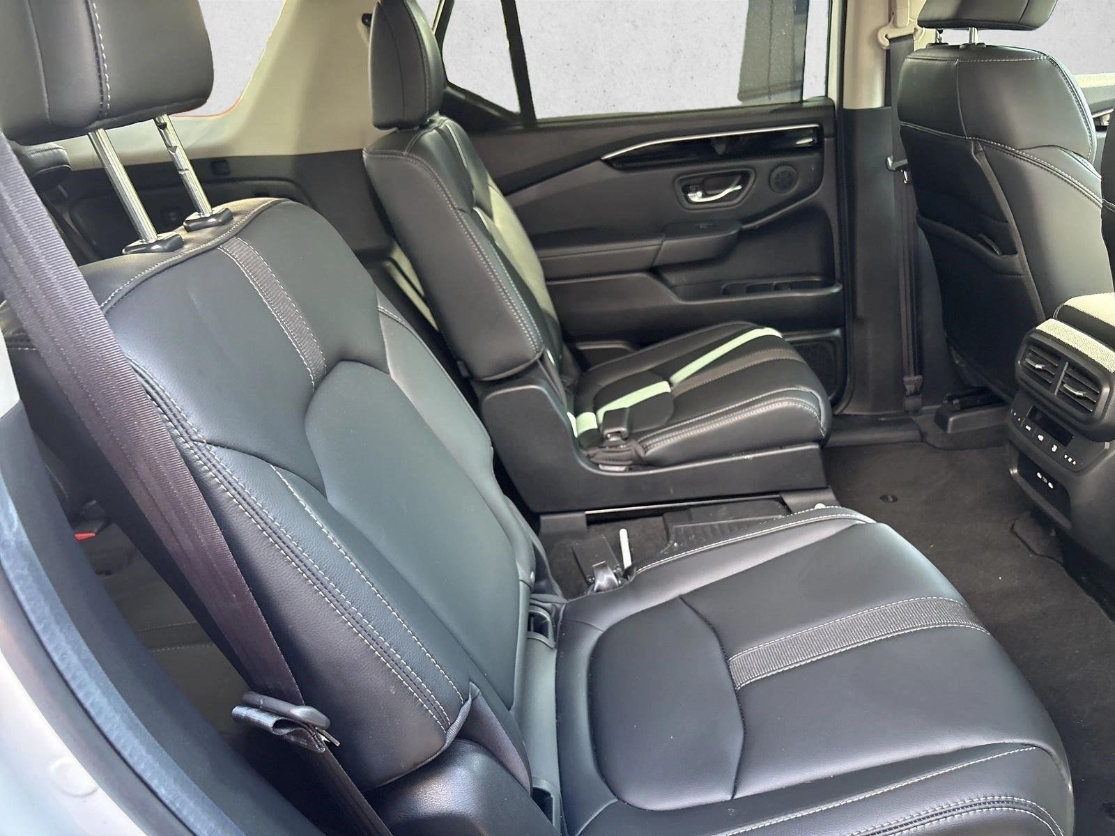 2025 Honda Pilot EX-L - Photo 17