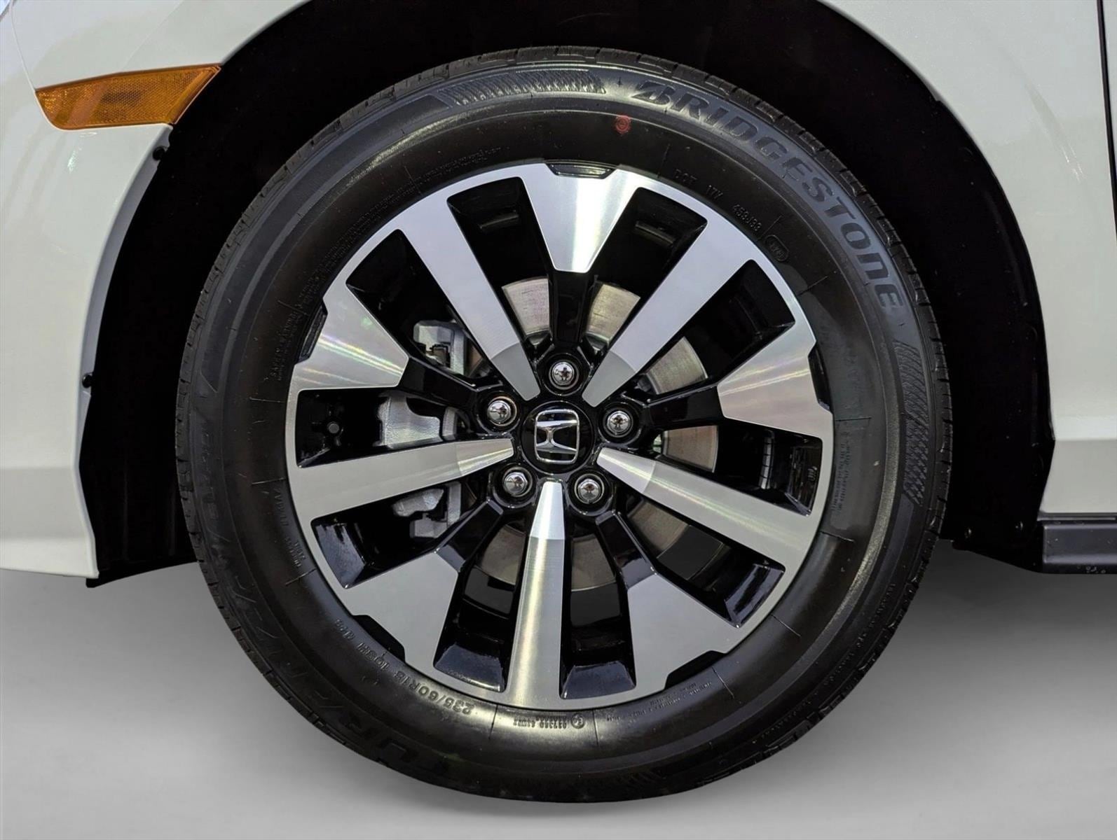 2026 Honda Odyssey EX-L - Photo 10