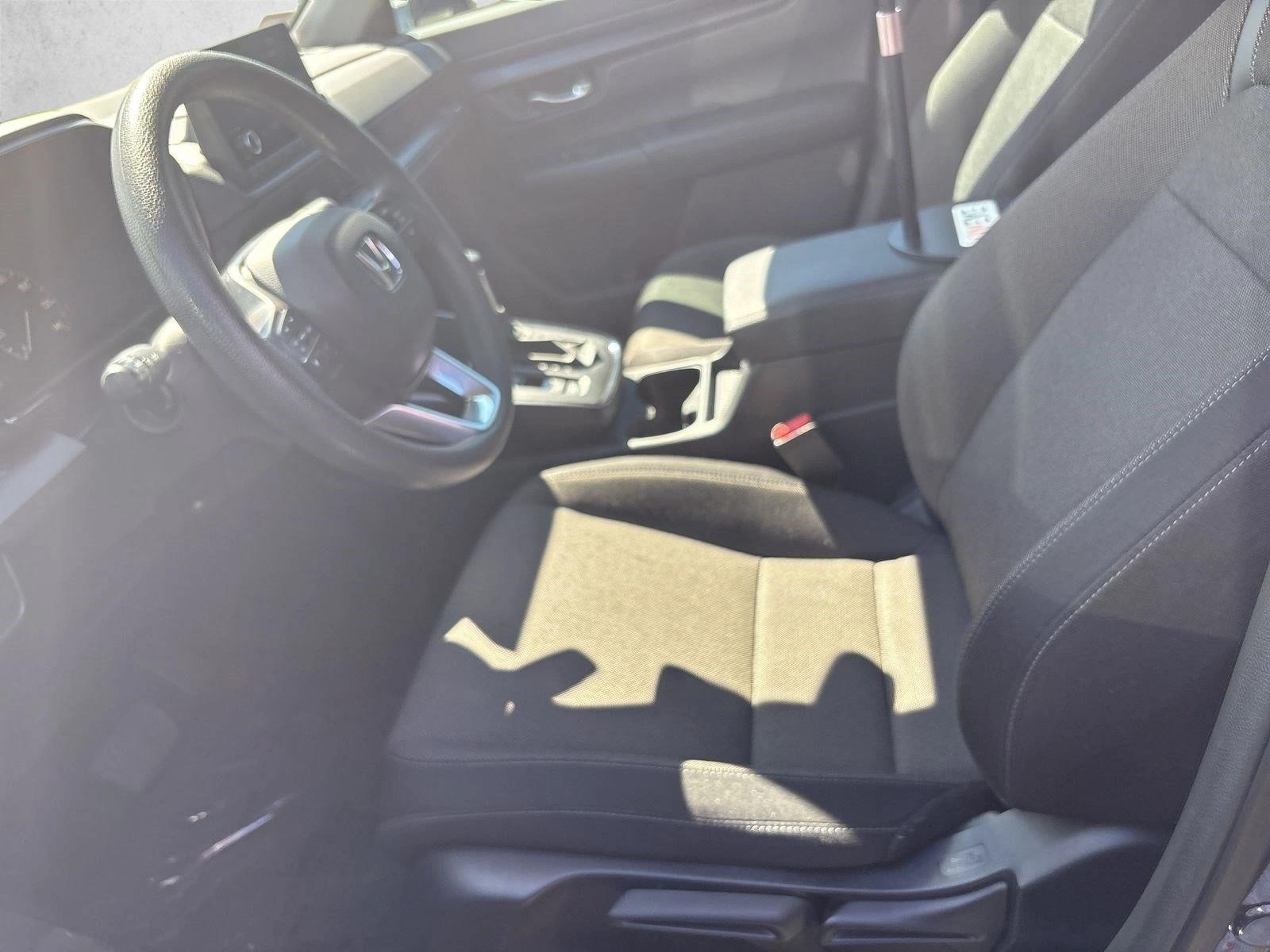 2025 Honda CR-V LX - Photo 11