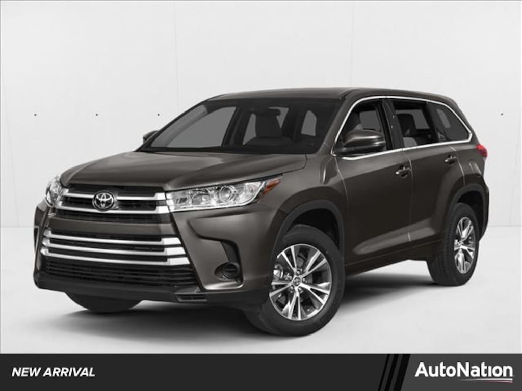 Used 2019 Toyota Highlander LE V6 SUV