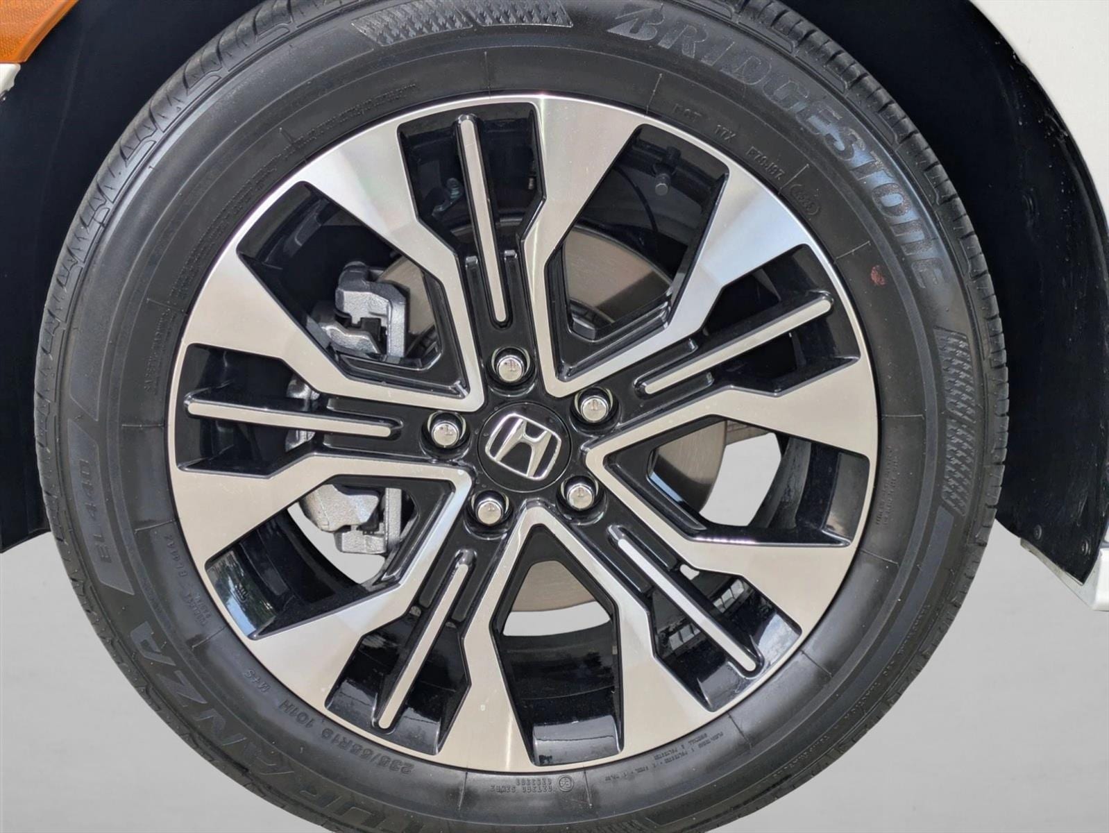2026 Honda Odyssey Elite - Photo 28