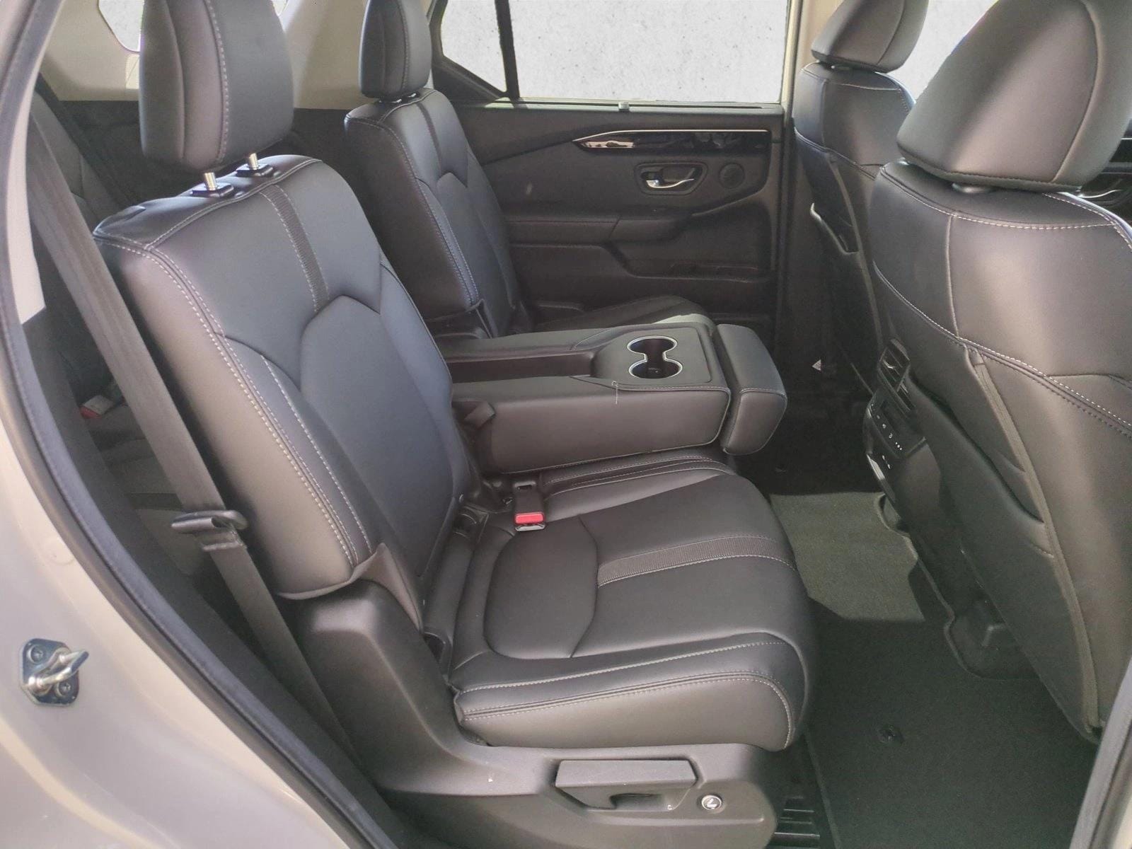 2024 Honda Pilot EX-L - Photo 20