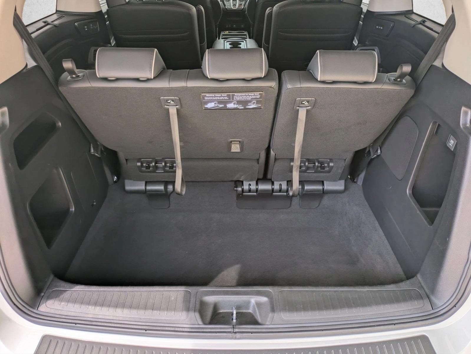 2026 Honda Odyssey Elite - Photo 7