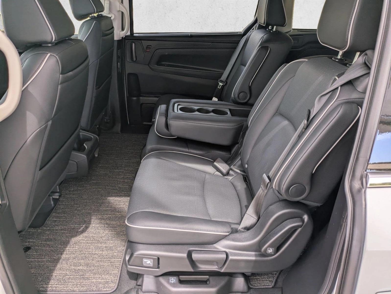 2026 Honda Odyssey Elite - Photo 21