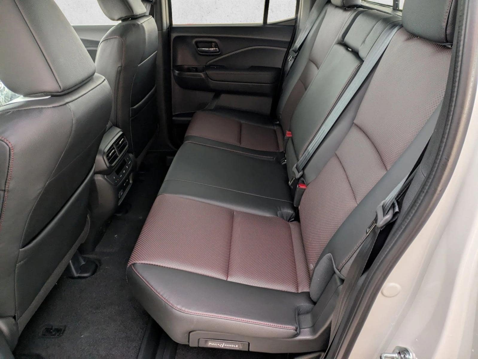2026 Honda Ridgeline Black Edition - Photo 16