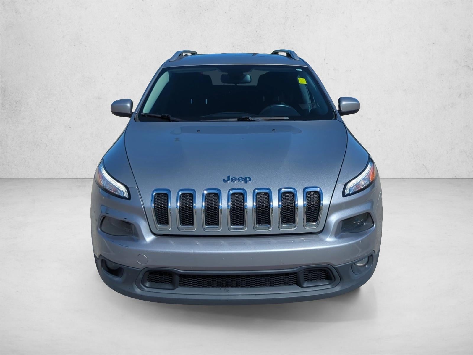 Used 2015 Jeep Cherokee Latitude with VIN 1C4PJLCB8FW620904 for sale in Memphis, TN