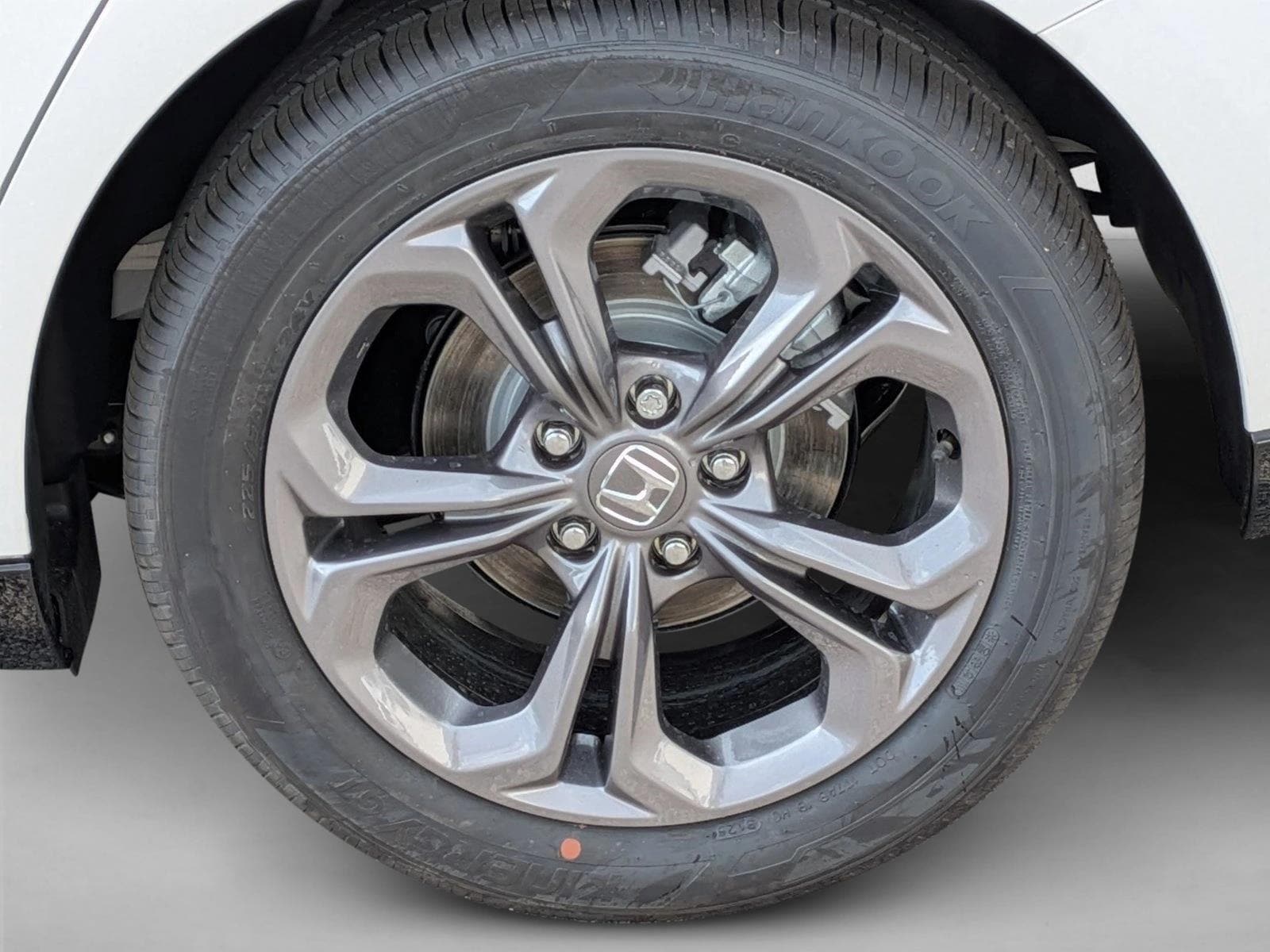 2026 Honda Accord Hybrid EX-L - Photo 9