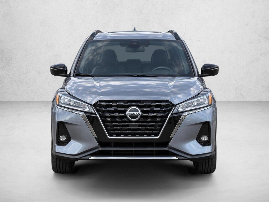 Used 2021 Nissan Kicks SR SUV