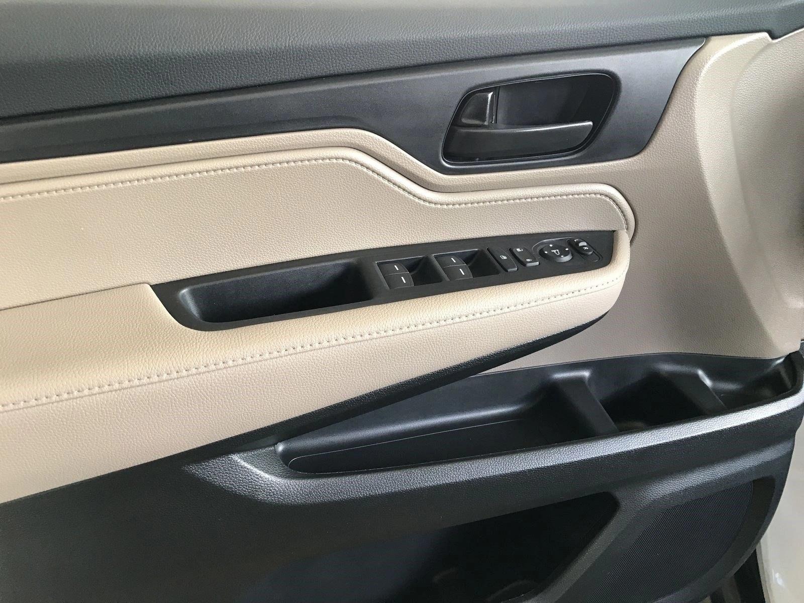 2024 Honda Odyssey EX - Photo 12