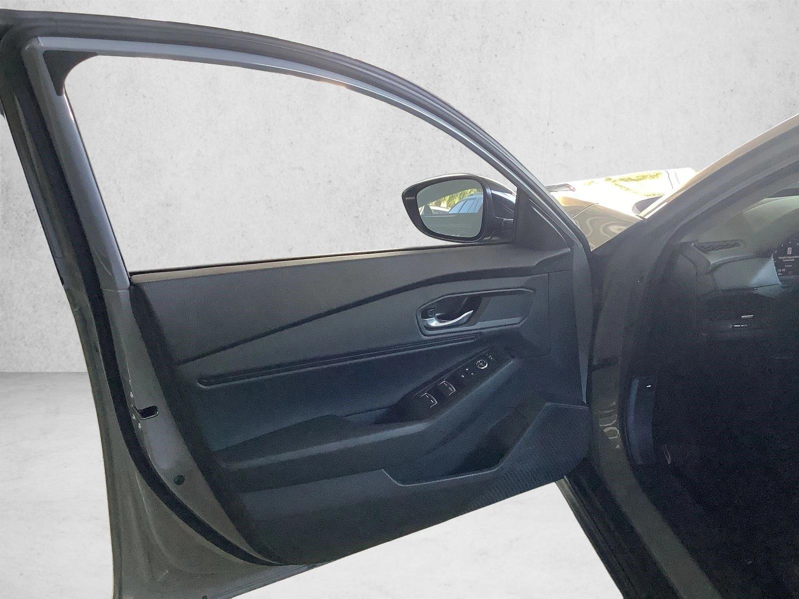2025 Honda Accord SE - Photo 15