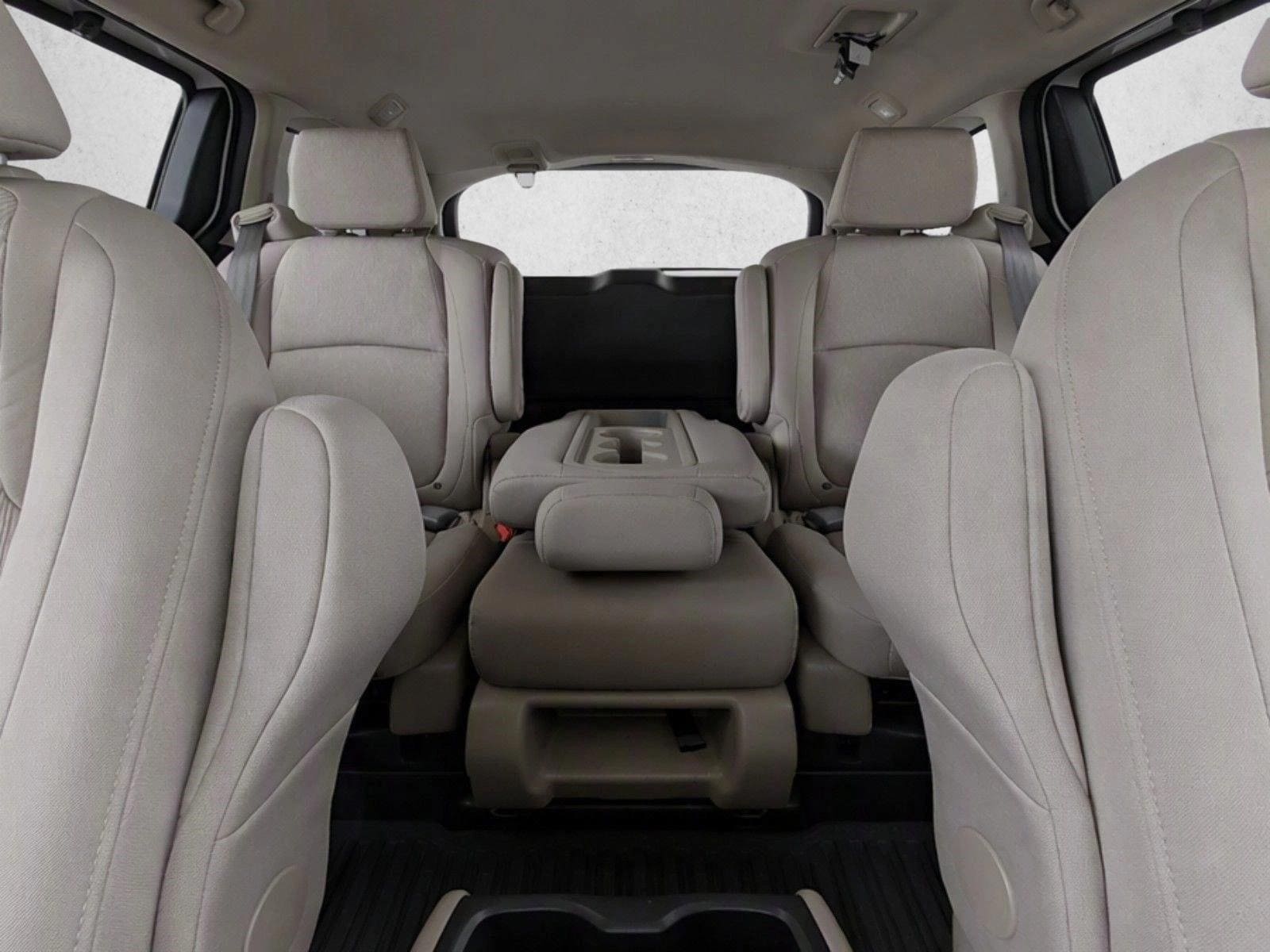 2024 Honda Odyssey EX - Photo 24