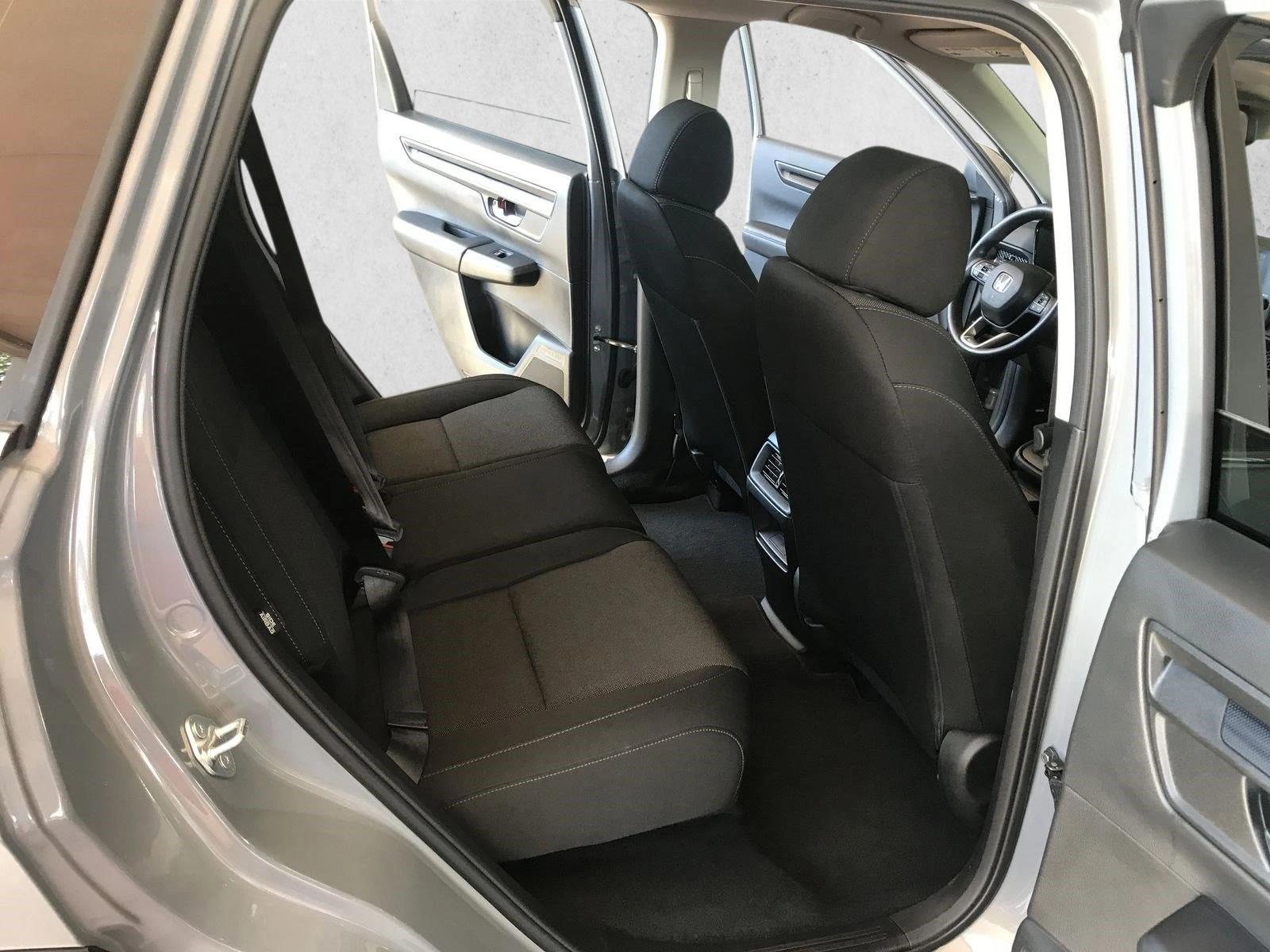 2024 Honda CR-V LX - Photo 14