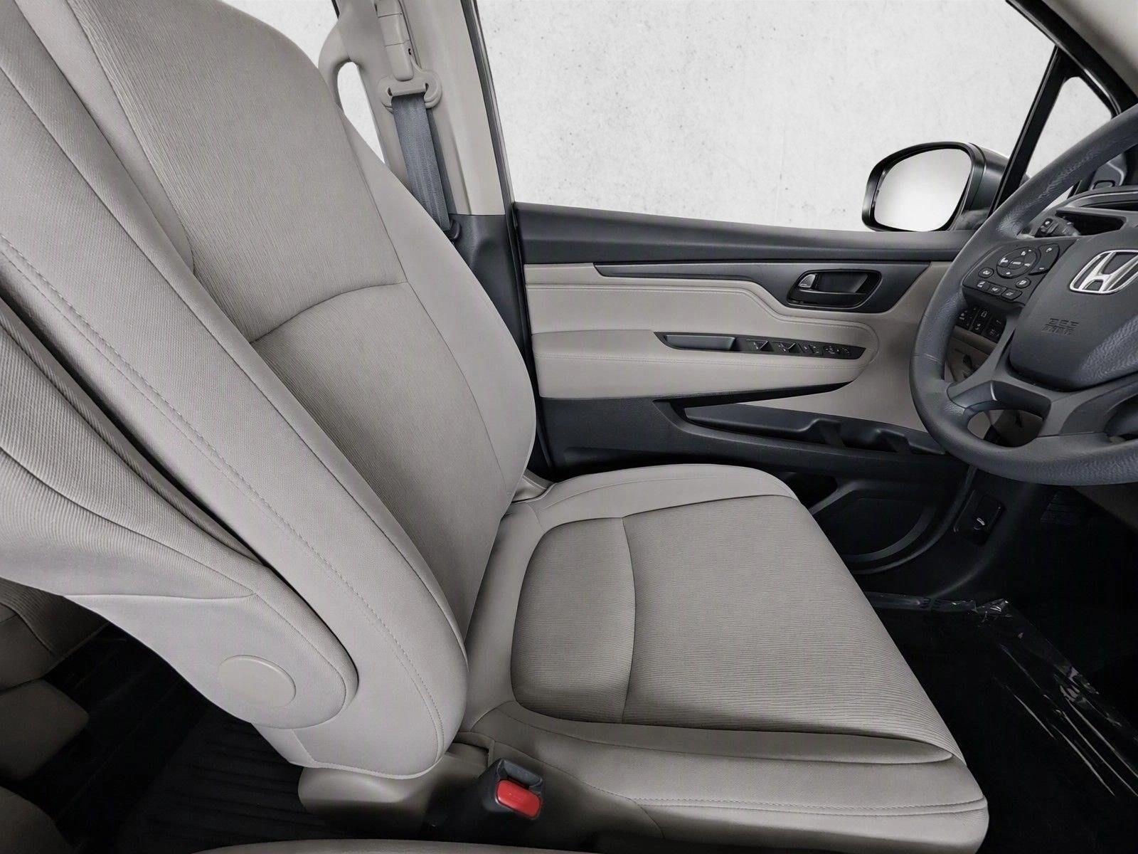 2024 Honda Odyssey EX - Photo 19