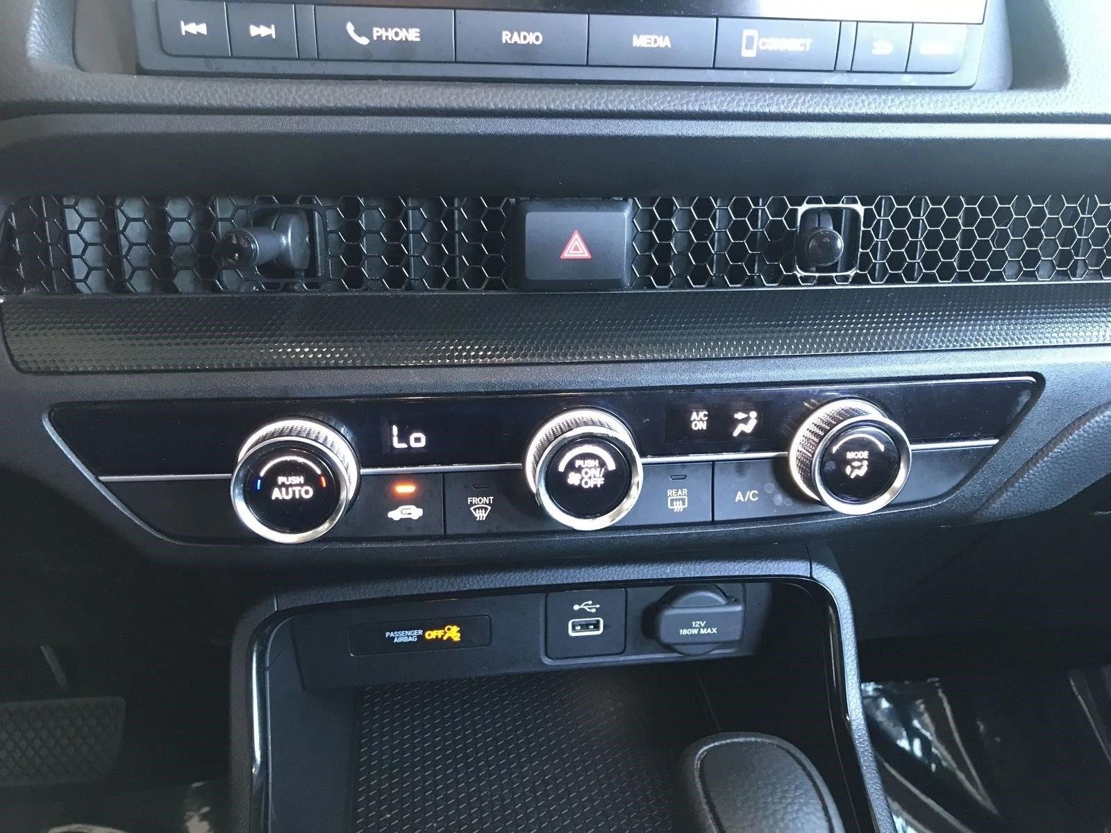 2025 Honda CR-V LX - Photo 14