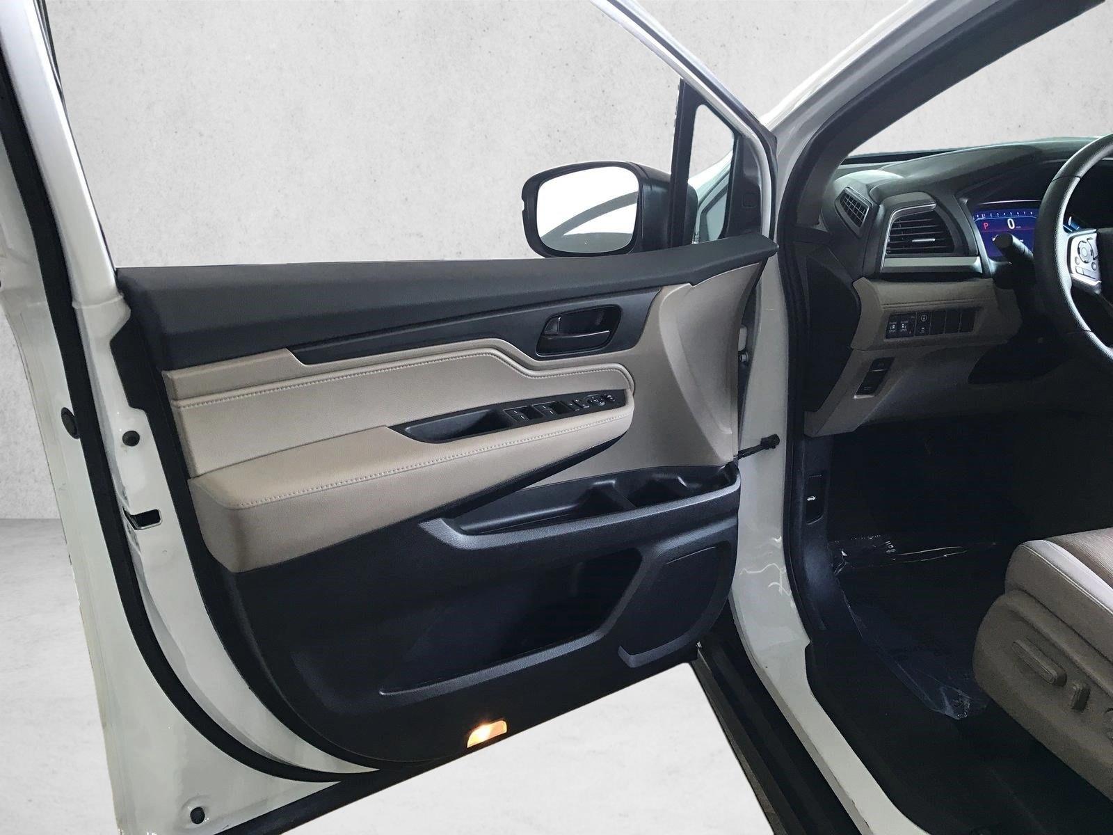 2024 Honda Odyssey EX - Photo 14