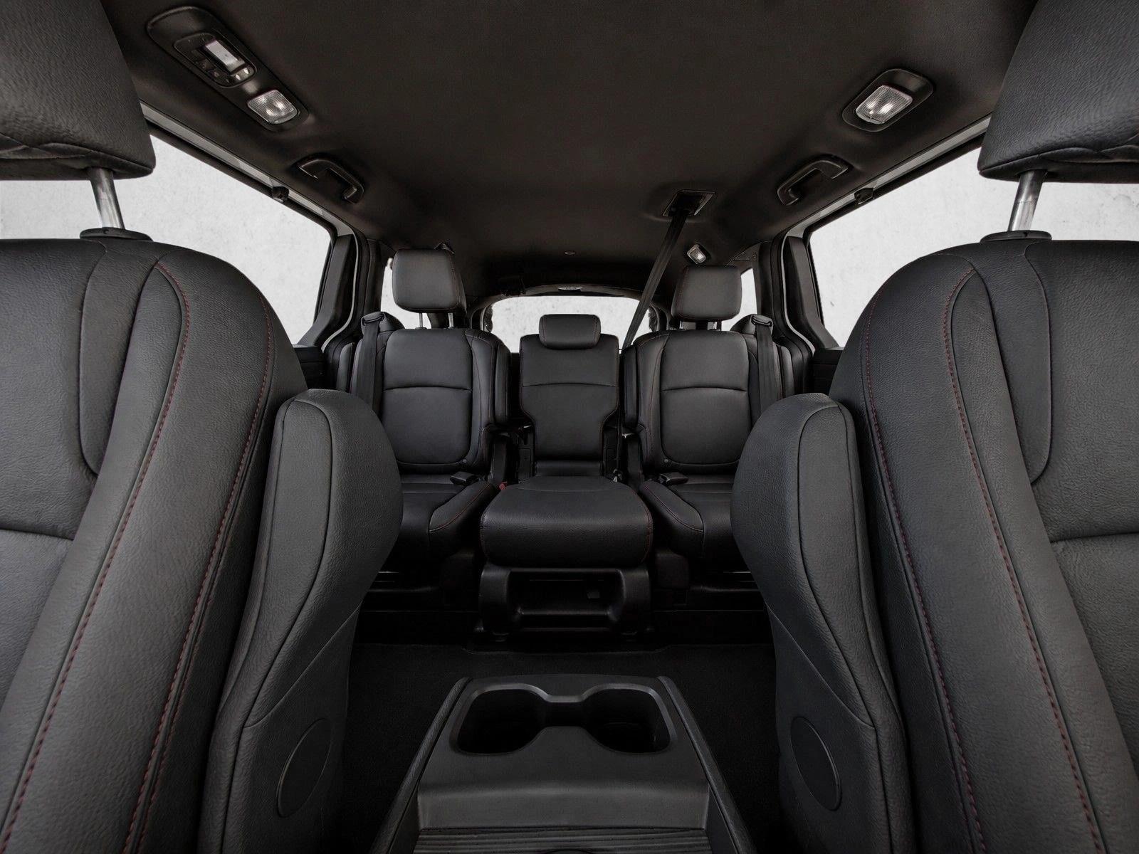 2024 Honda Odyssey SPORT - Photo 25
