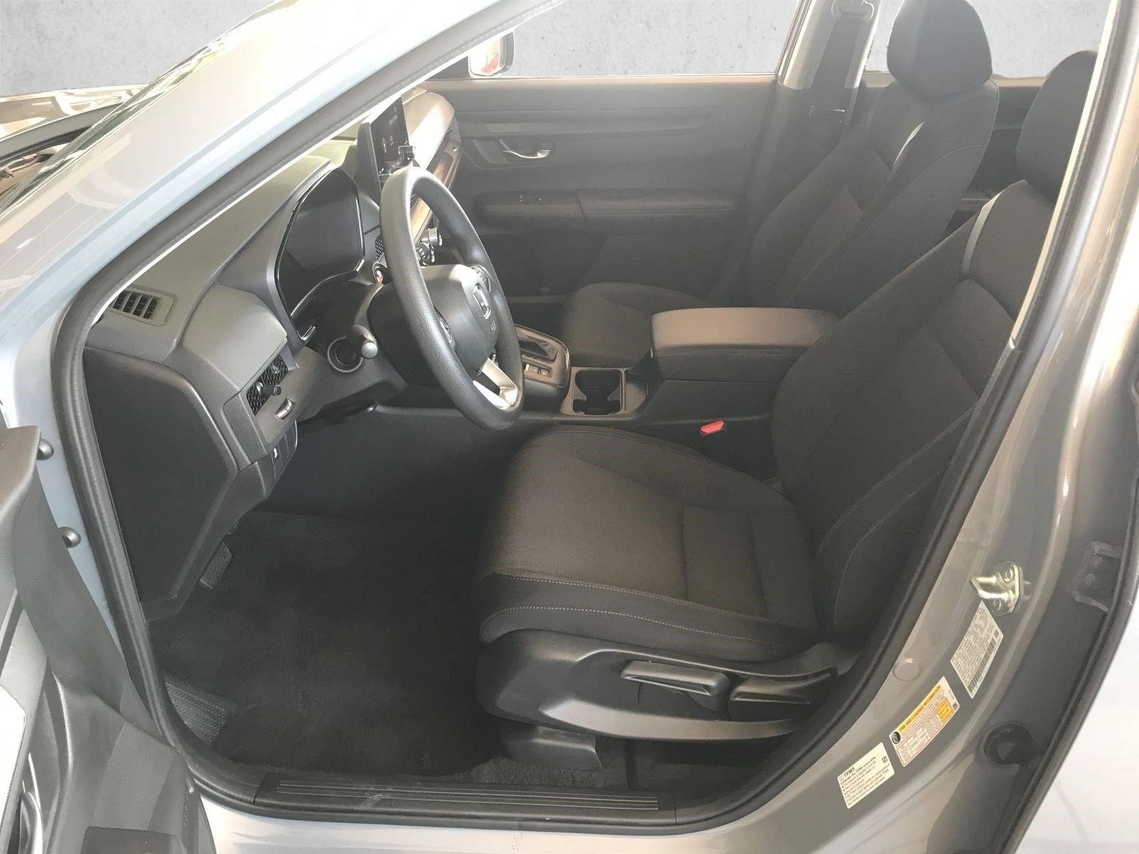 2024 Honda CR-V LX - Photo 16
