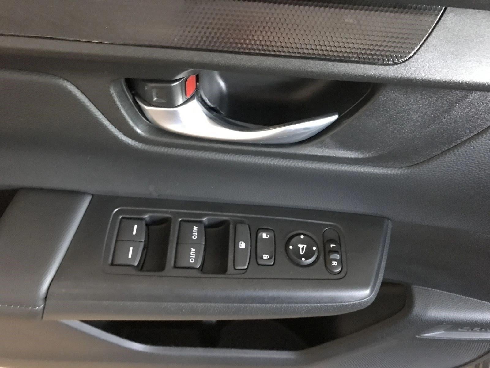 2025 Honda CR-V EX - Photo 15