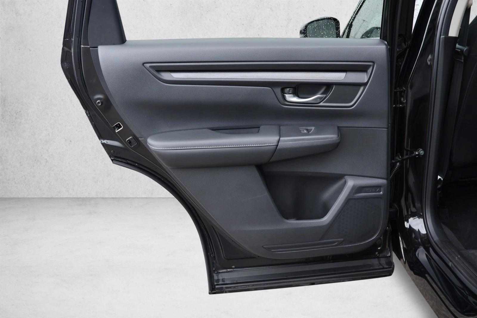 2025 Honda CR-V EX - Photo 22