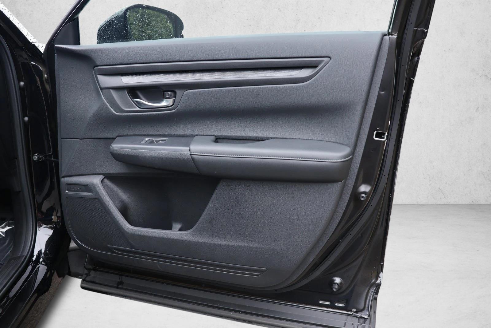 2025 Honda CR-V EX - Photo 30