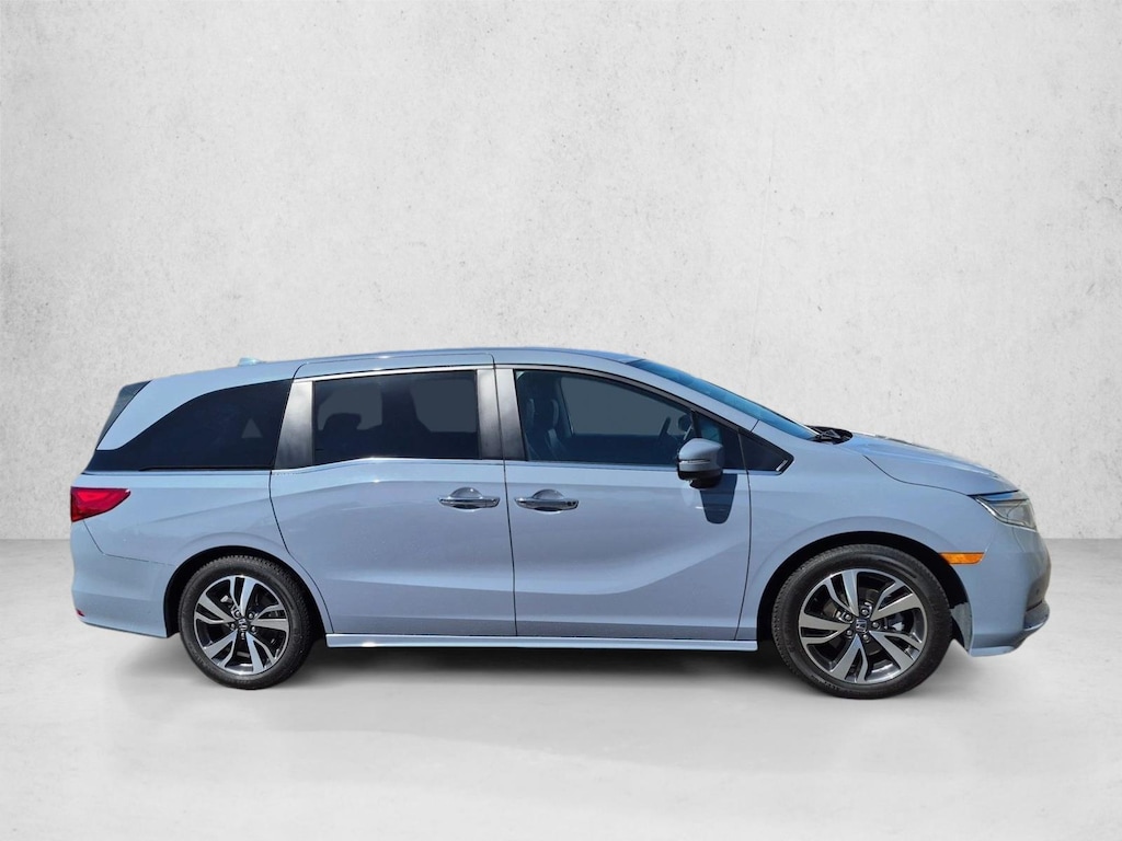 Certified 2023 Honda Odyssey Touring Van