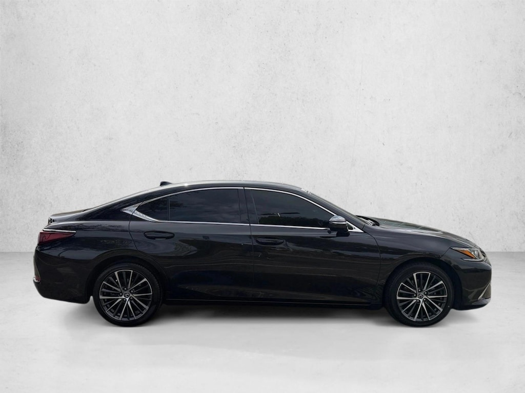 Used 2022 Lexus ES 350 Sedan
