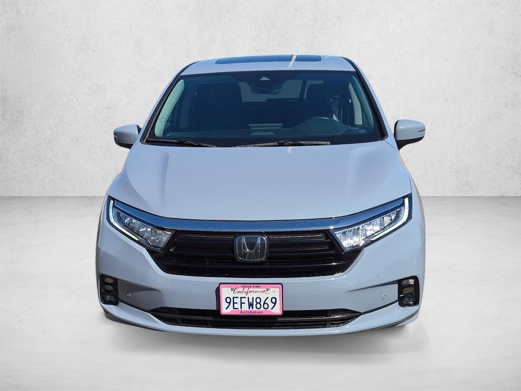 Certified 2023 Honda Odyssey Touring Van